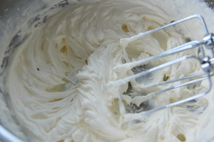 奶油香草冰激凌的做法步骤4